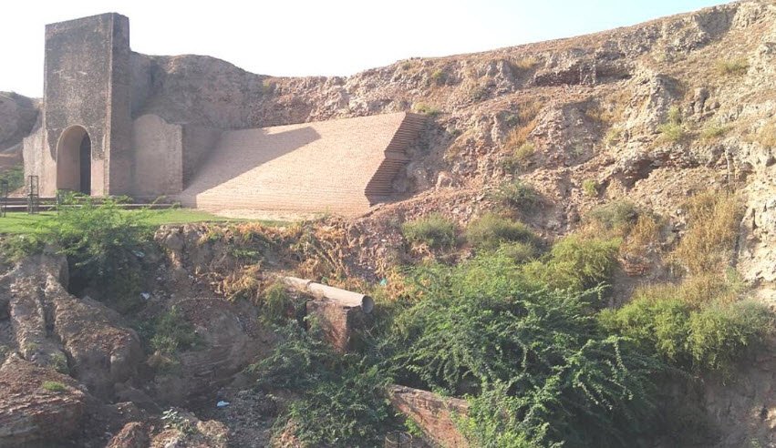 Asigarh Fort / Hansi Fort, Hisar, Haryana - Vushii.com